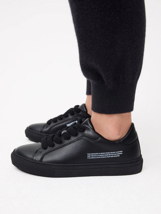 Kids Grape Sneakers - Black